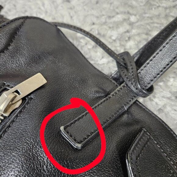 READ Alexander McQueen Leather Skull Padlock Zip Around Biker Bag Black - Picture 10 of 16